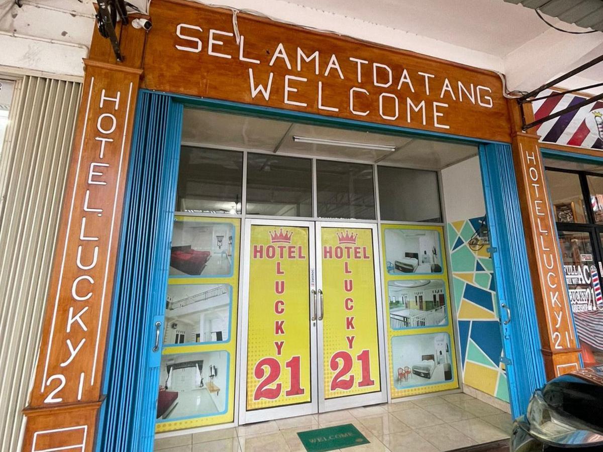 Hotel Lucky 21 Syariah Mitra Reddoorz Lubuklinggau Exteriör bild